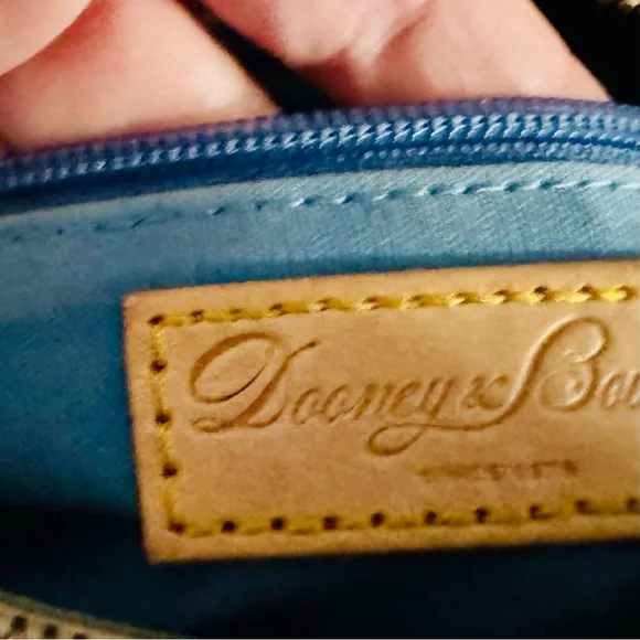 Dooney & Bourke Colorful Cupcake Barrel Bag white & tan leather silver EUC - Picture 9 of 16